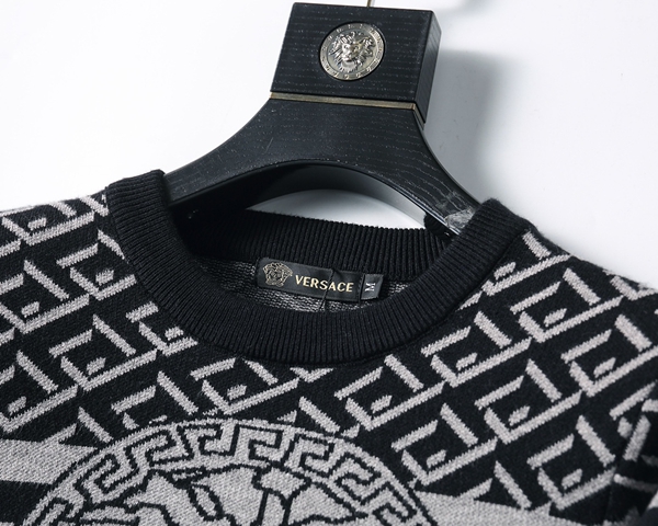 ブランドセーター着用イメージ